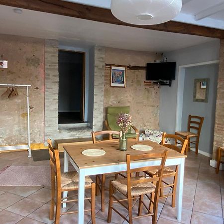 Appartement 3 Pieces Rdc Plein Centre Ville Marciac Eksteriør bilde